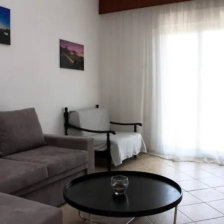 Vicky's Sea View Апартаменты *