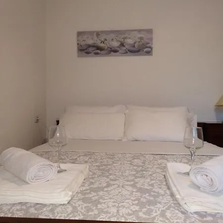 Vicky's Sea View Апартаменты